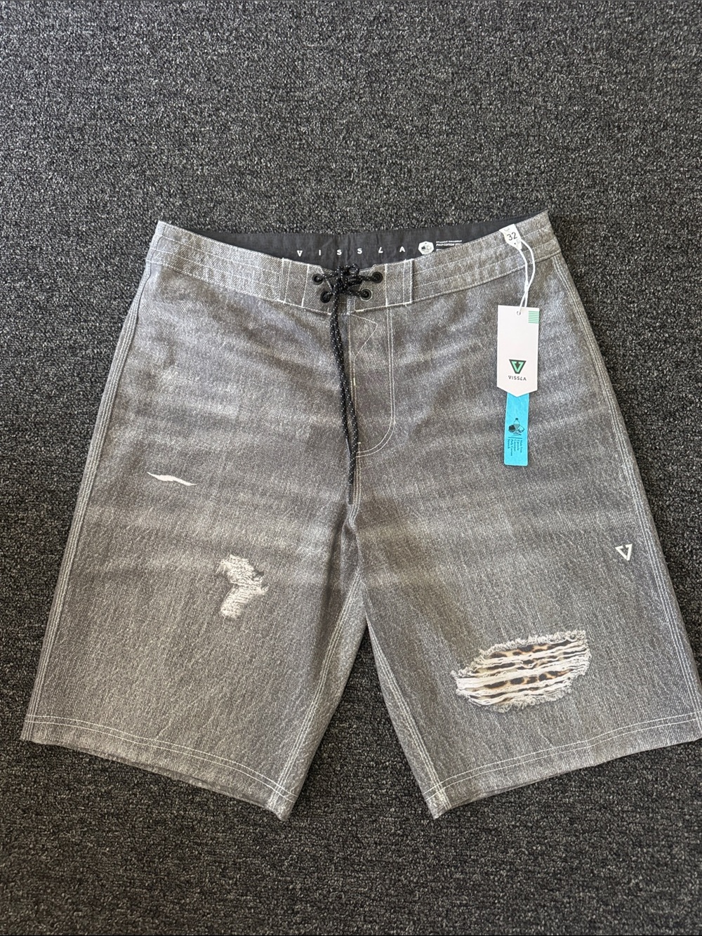 VISSLA Men's Gray faux denimBoard Shorts
